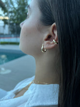 Load image into Gallery viewer, Alanna Gold Ear Cuff
